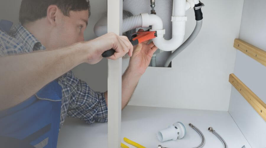 Professional emergency plumbing in Stroh, IN